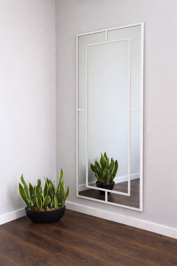 lustro loftowe w aluminiowej ramie