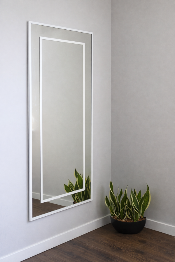 lustro loftowe w aluminiowej ramie