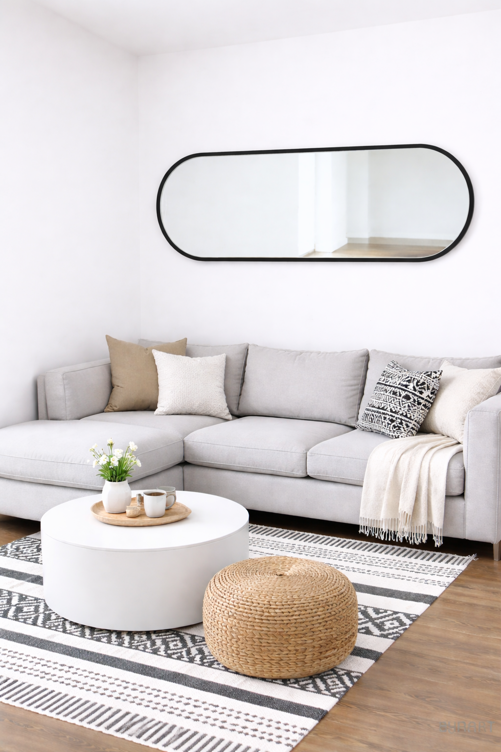 Lustro Owalne w Czarnej Ramie 5 Lustro Owalne w Czarnej Ramie - obrazek 5