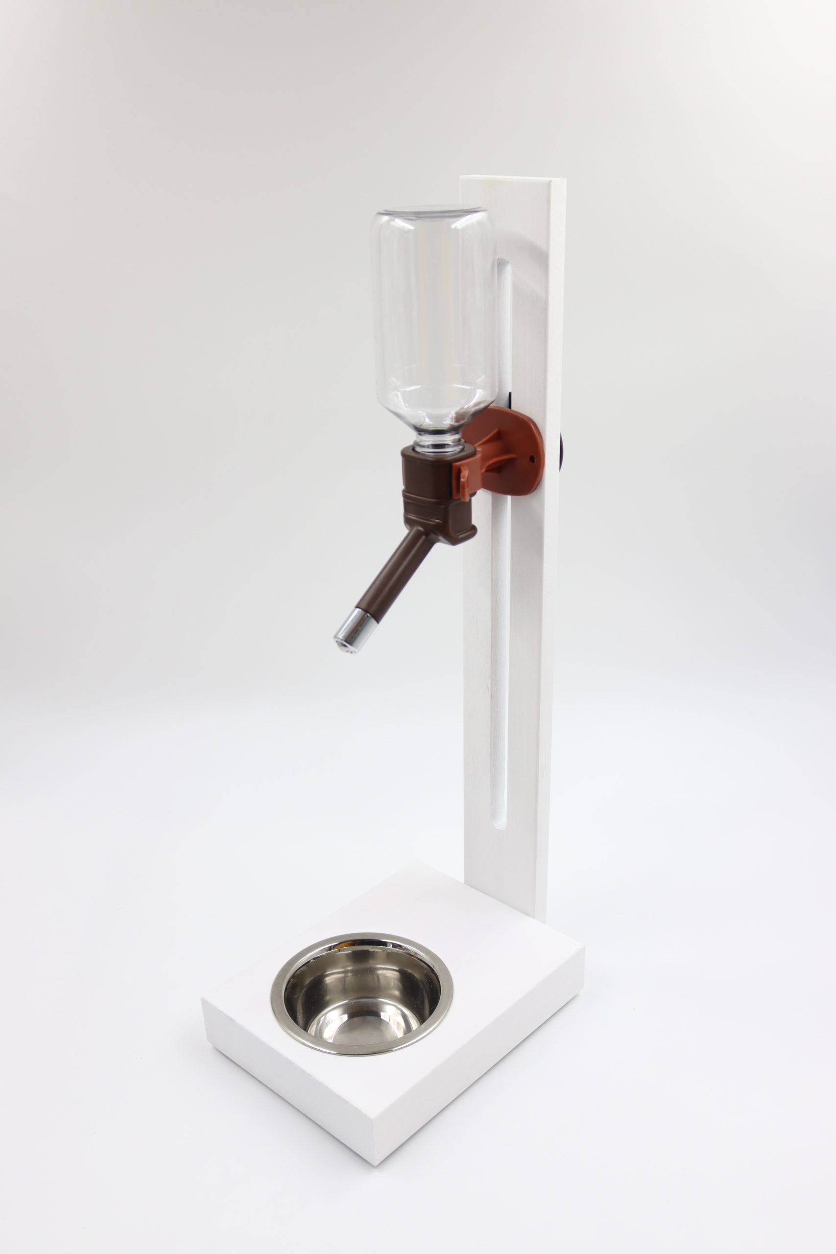 Białe poidło na stojaku drewnianym 3 Białe poidło na stojaku drewnianym - obrazek 3